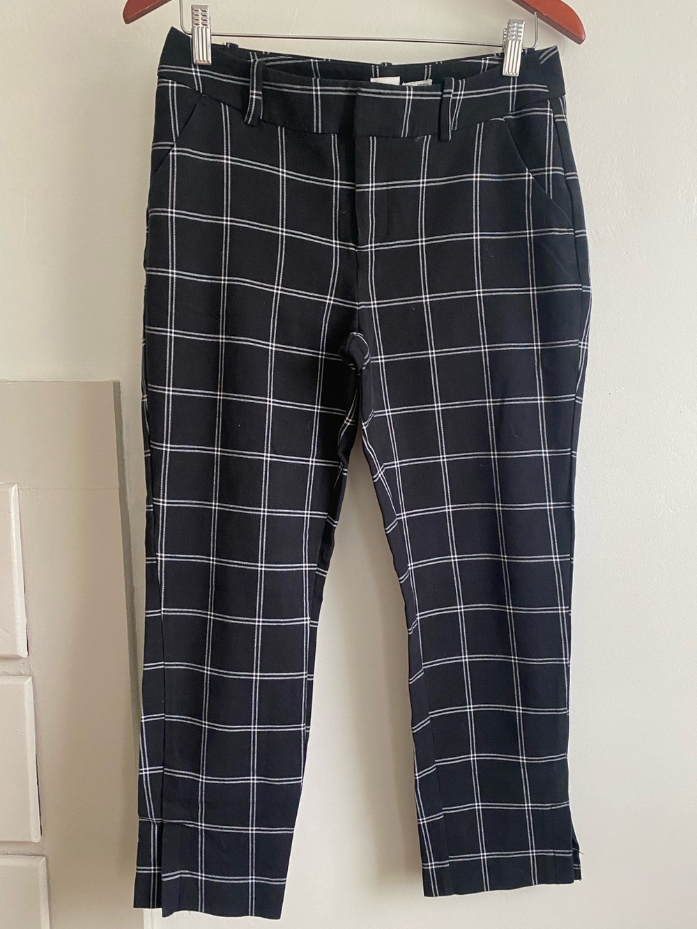 Cropped Women’s Pant in Black & White Windowpane